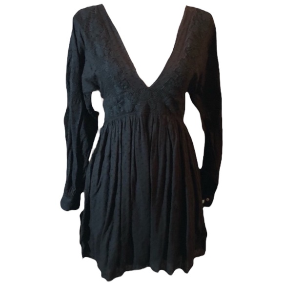 FREE PEOPLE Sugar Pie Black Eyelet Open Back V-Neck Dress Size Extra Small - Picture 3 of 7